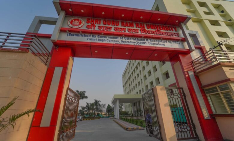 SGRR पीजी कॉलेज में परीक्षा में बाधा डालने पर 30 छात्रों पर मुकदमा दर्ज SGRR पीजी कॉलेज में परीक्षा में बाधा डालने पर 30 छात्रों पर मुकदमा दर्ज