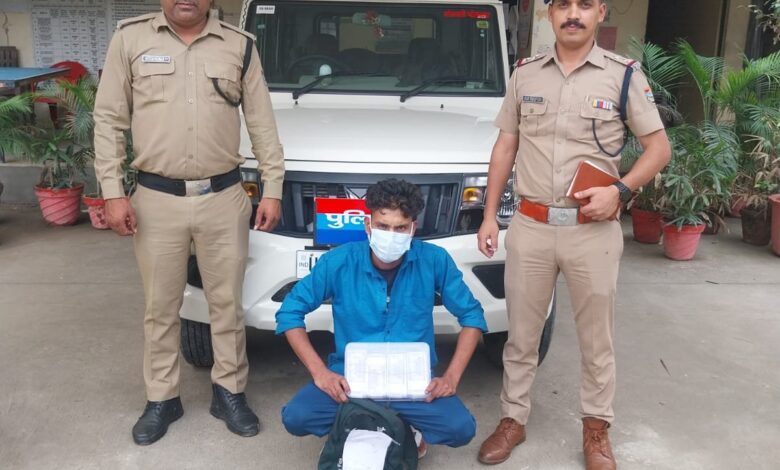 डिवाइन होण्डा शोरुम मे हुई लाखो रुपये की चोरी का खुलासा