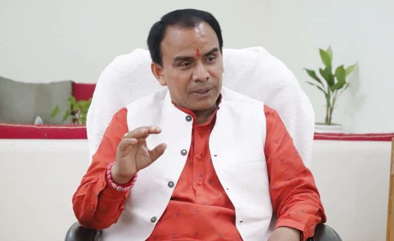 विभागीय मंत्री के निर्देश पर अधिकारियों ने जारी किये आदेश विभागीय मंत्री के निर्देश पर अधिकारियों ने जारी किये आदेश