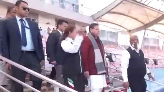 सीएम ने स्टेडियम में चल रही राष्ट्रीय खेलों की तैयारियों को परखा सीएम ने स्टेडियम में चल रही राष्ट्रीय खेलों की तैयारियों को परखा
