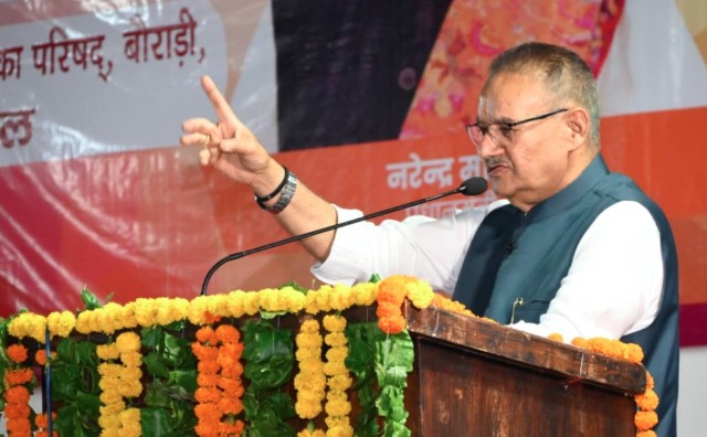 सेवा, सुशासन एवं समर्पण के साथ जनहित में कार्य कर रही धामी सरकार- गणेश जोशी सेवा, सुशासन एवं समर्पण के साथ जनहित में कार्य कर रही धामी सरकार- गणेश जोशी