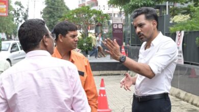 सीमाद्वार जलभराव पर डीएम सख्त, 24 घंटे में सफाई और डिवाटरिंग के निर्देश