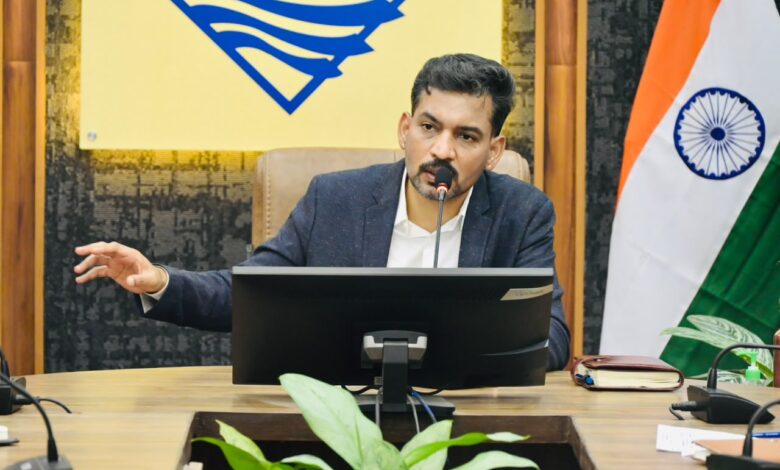सीएम हेल्पलाइन की लंबित शिकायतों का प्राथमिकता से करें निस्तारणः जिलाधिकारी सीएम हेल्पलाइन की लंबित शिकायतों का प्राथमिकता से करें निस्तारणः जिलाधिकारी