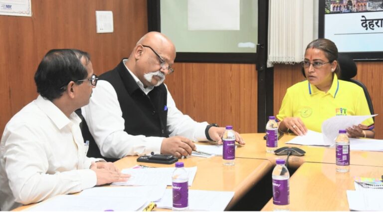 मुख्यमंत्री चैंपियनशिप ट्रॉफी में नया रिकॉर्ड, 2.35 लाख से ज्यादा खिलाड़ियों ने कराया पंजीकरण मुख्यमंत्री चैंपियनशिप ट्रॉफी में नया रिकॉर्ड, 2.35 लाख से ज्यादा खिलाड़ियों ने कराया पंजीकरण
